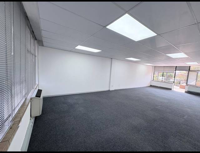 70M² OFFICE TO LET IN VORNA VALLEY
